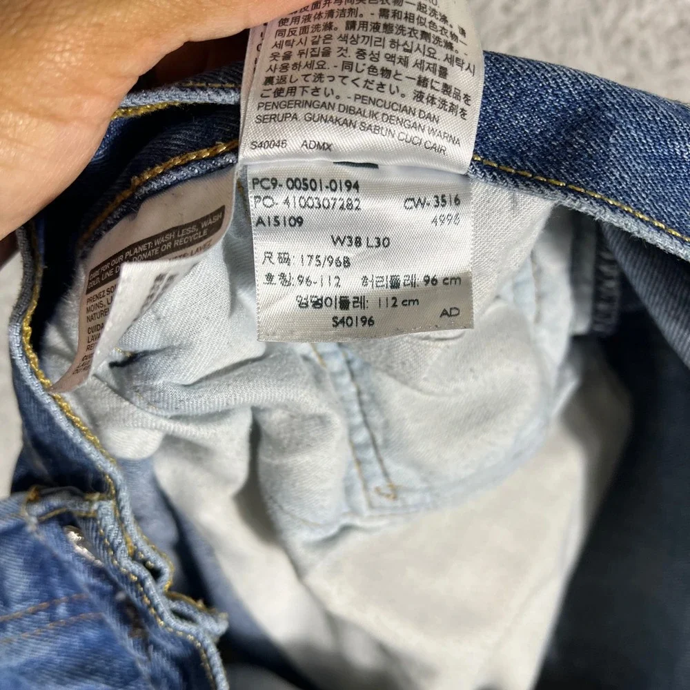 Levis 501 Original Fit Jeans Mens 38x30 Blue Denim Straight Leg Button Fly
